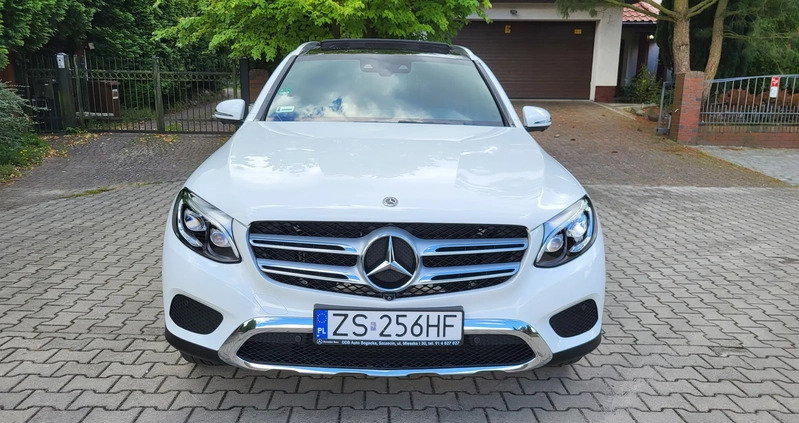 Mercedes-Benz GLC cena 153000 przebieg: 100000, rok produkcji 2017 z Szczecin małe 379